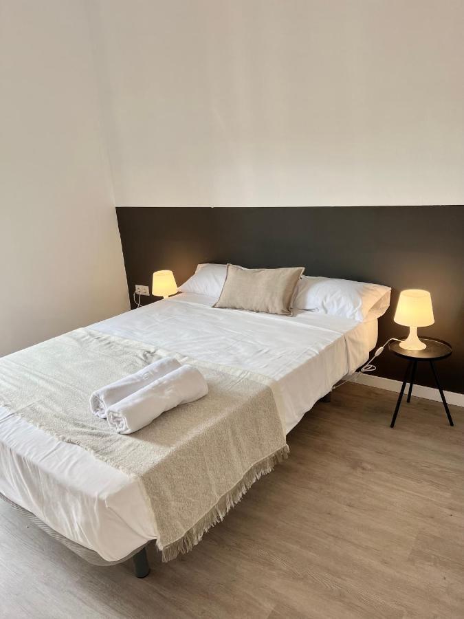 Casa De Huespedes Mi Lla Hotell Madrid Eksteriør bilde