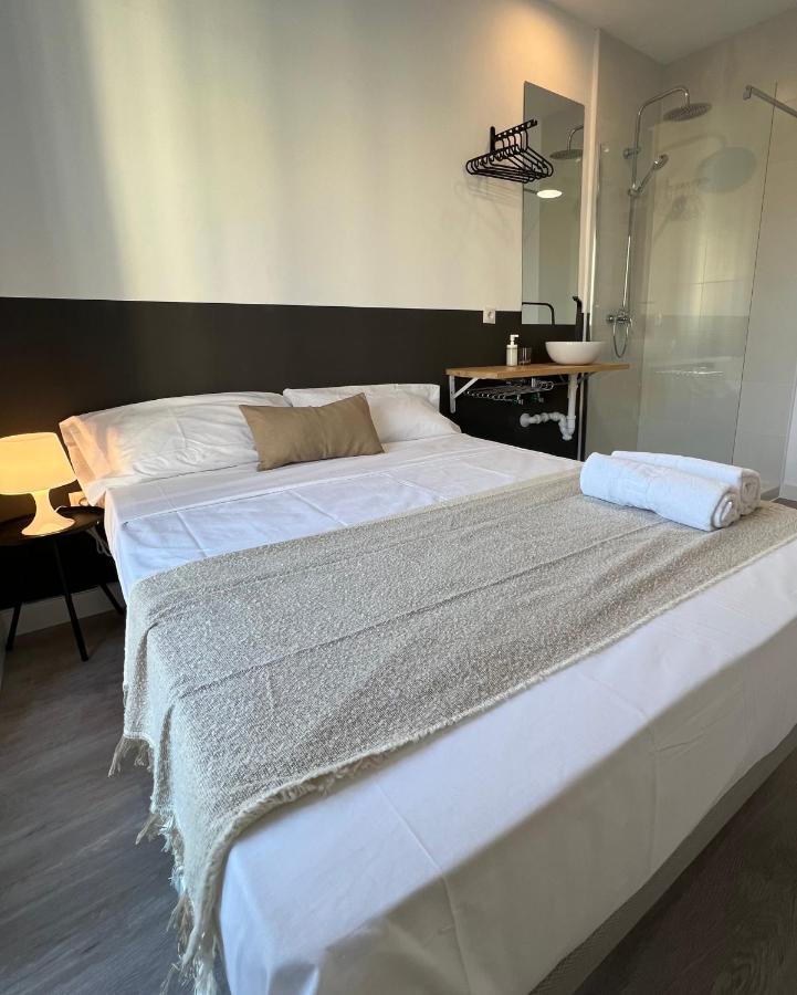 Casa De Huespedes Mi Lla Hotell Madrid Eksteriør bilde